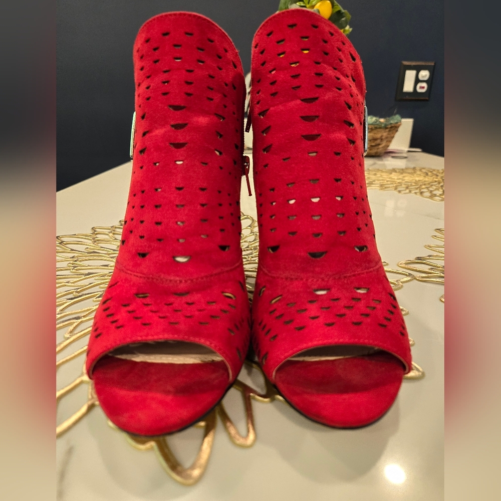 NEW Nine West Sexy Red Ankle Boots sz 9.5